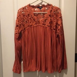 Express womens lace pleat design top long sleeve lace rust color lovely size M